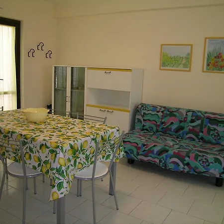 Casa Costaverde بيت للعطل