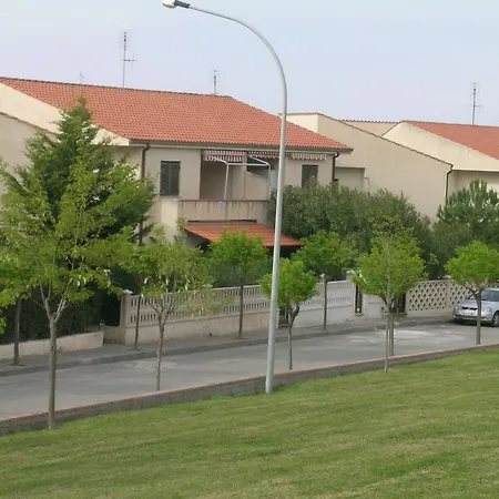 Casa Costaverde مانداتوريسيو مارينا