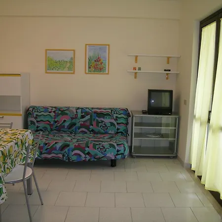 Casa Costaverde مانداتوريسيو مارينا