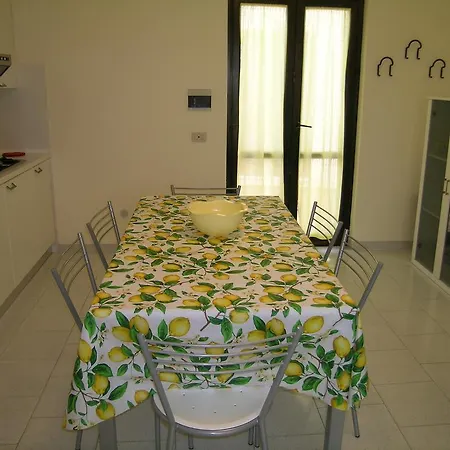 Casa Costaverde بيت للعطل مانداتوريسيو مارينا